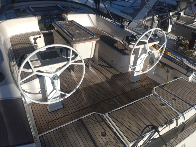 Yacht charter Alimos - Bavaria Bavaria Cruiser 56 (6 cab.) on SamBoat