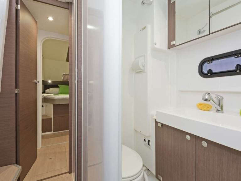 Charter a Bali Bali 4.1 in Ávdira on Samboat