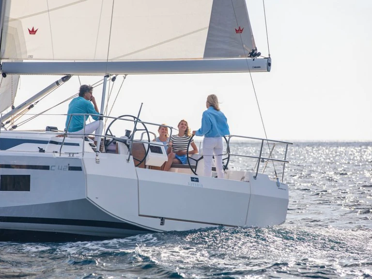 Hire a Bavaria Bavaria C42 (3 cab.) Lefkáda