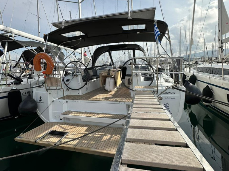 Hire Sailboat Bénéteau with a boat licence