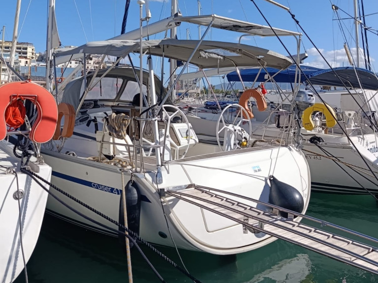 Yacht hire Alimos cheap Bavaria 41 Cruiser