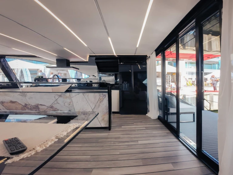 Hire Catamaran with or without skipper Wave Olbia