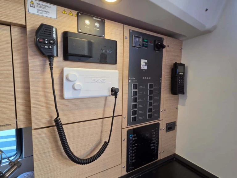 Sailboat hire in Cogolin - Hanse Hanse 460