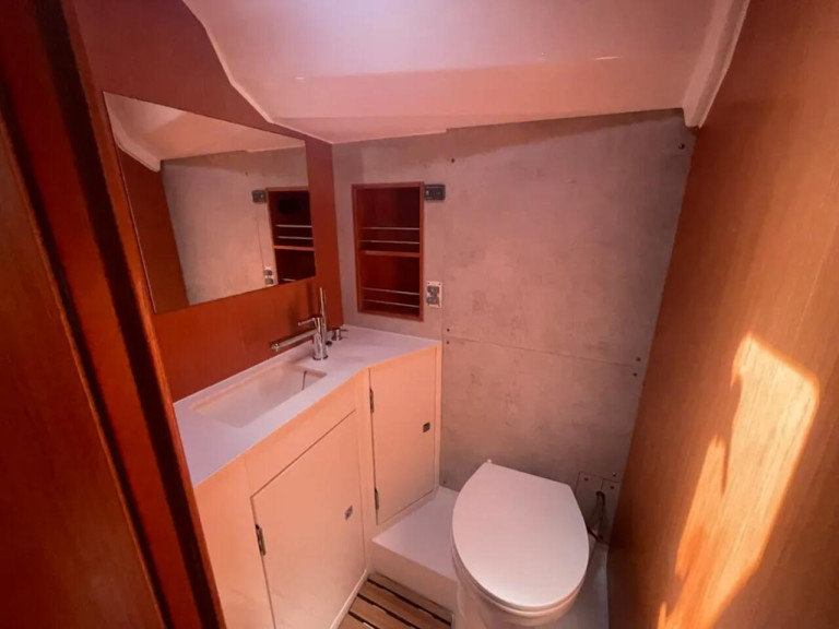 Sailboat hire in Paros (Island) - Bavaria Bavaria C42 (3 cab.)