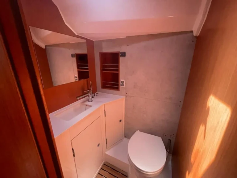 Sailboat hire in Paros (Island) - Bavaria Bavaria C42 (3 cab.)