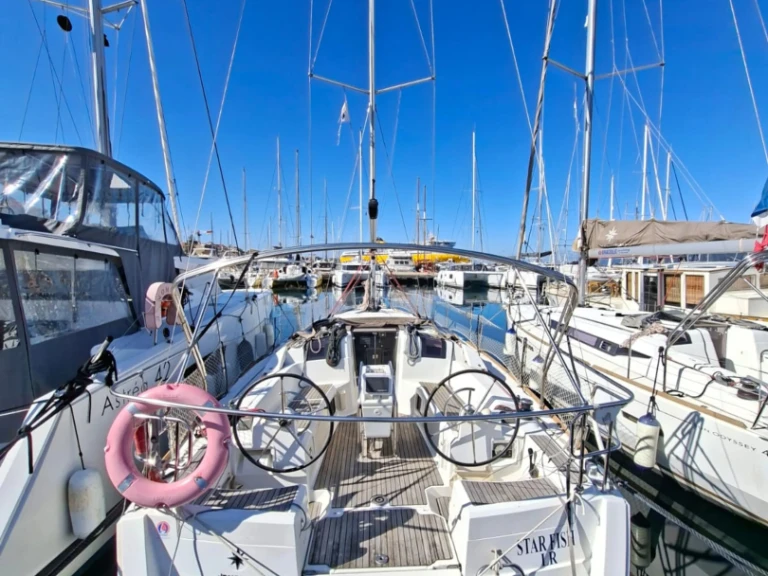 Sailboat to hire Propriano at the best price