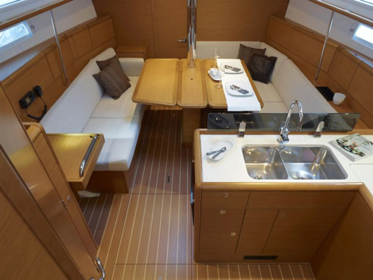 Hire a Jeanneau Sun Odyssey 389 (3 cab.) Propriano