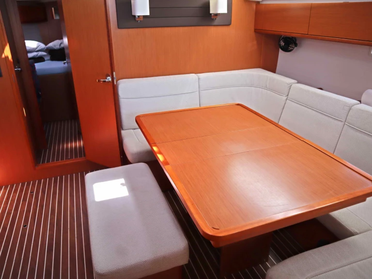 Yacht hire Gouvia cheap Cruiser 46