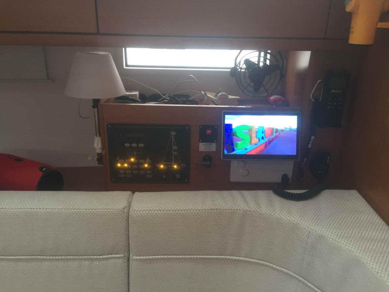 Charter a Bavaria Cruiser 46 in Skiathos on Samboat