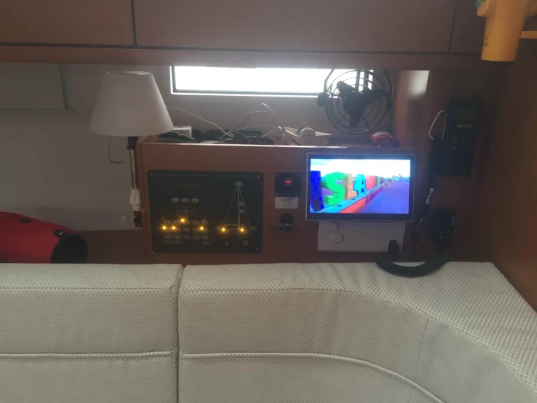 Charter a Bavaria Cruiser 46 in Skiathos on Samboat