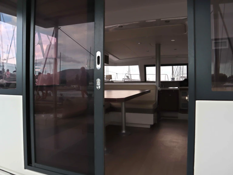 Hire a Bali Bali 4.1 Paros (Island)