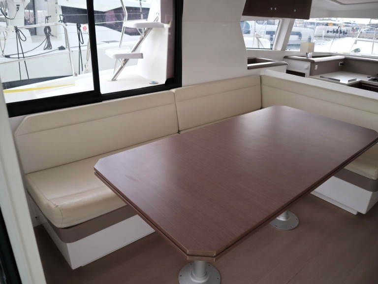 Catamaran to hire Paros (Island) at the best price