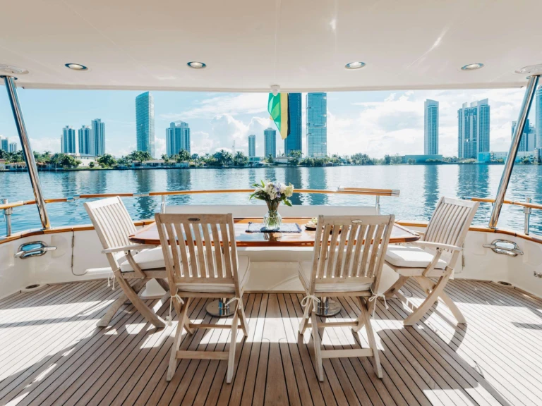 Yacht charter Miami - Marlow VIRGINIA SEA on SamBoat