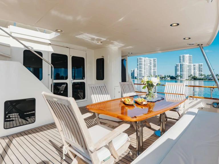 Charter a Marlow VIRGINIA SEA in Miami on Samboat