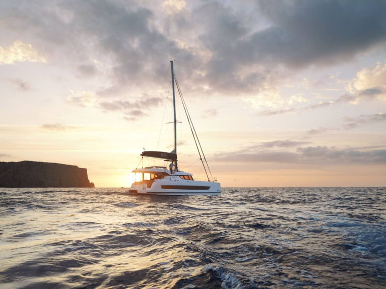 Charter a Bali Bali Catspace (4 cab.) in Kalkara on Samboat