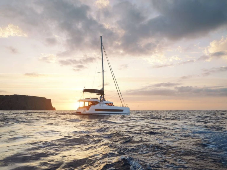 Charter a Bali Bali Catspace (4 cab.) in Kalkara on Samboat