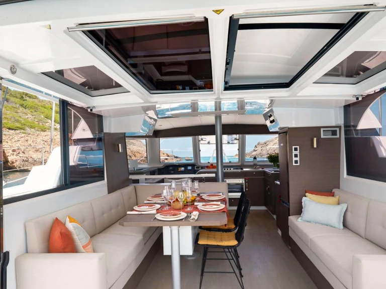 Catamaran to hire Kalkara at the best price