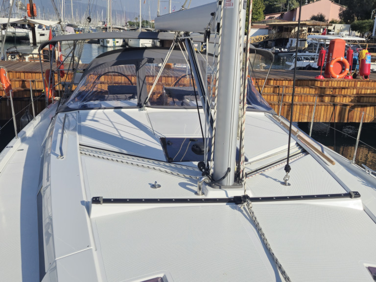 Hire a Hanse Hanse 410 Göcek