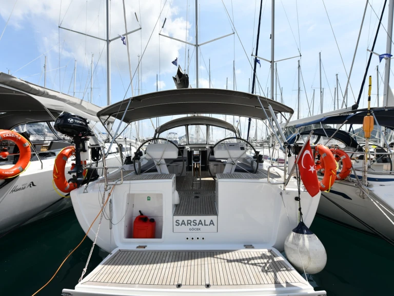 Sailboat to hire Göcek at the best price