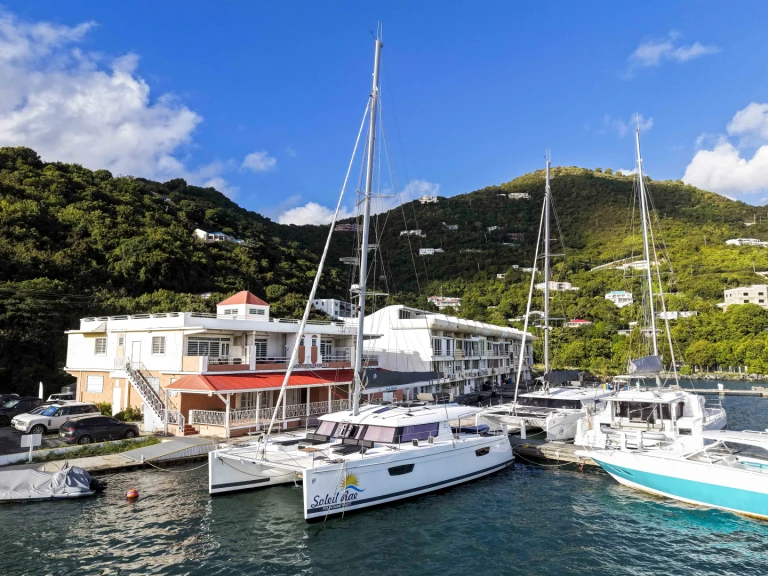 Hire a Fountaine Pajot Fountaine Pajot Saba 50 (Owner's Version) Road Town