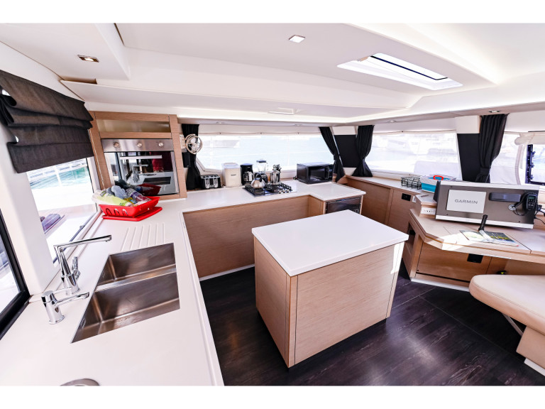 Yacht hire Road Town cheap Fountaine Pajot Saba 50 (Owner's Version)