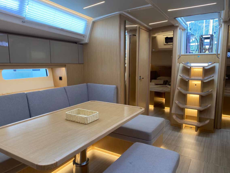 Sailboat to hire Göcek at the best price