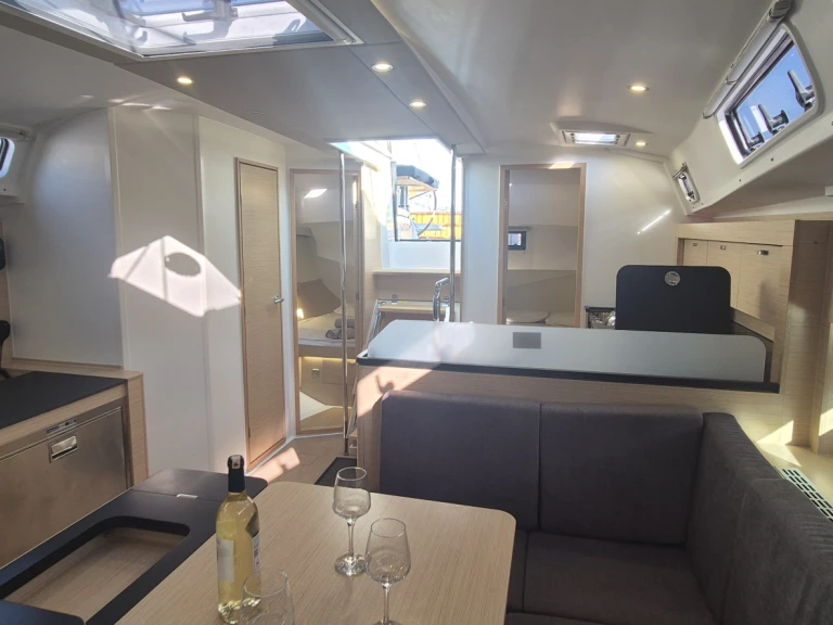 Hire Sailboat Hanse with a boat licence