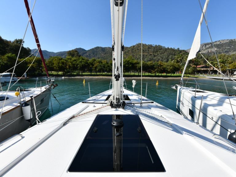Hire Sailboat with or without skipper Hanse Göcek