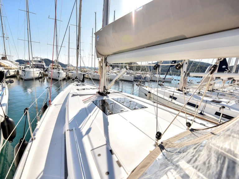 Sailboat to hire Göcek at the best price