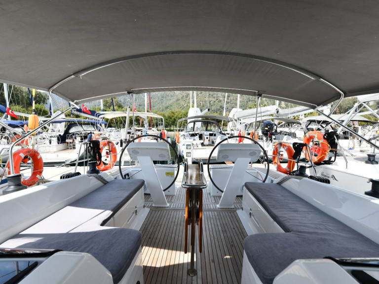 Yacht hire Göcek cheap Hanse 458