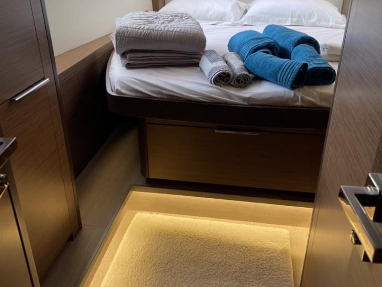 Yacht charter Alimos - Lagoon Lagoon 50 on SamBoat