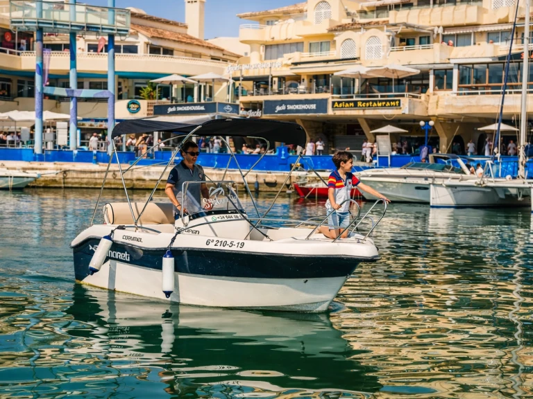 Yacht charter Benalmádena - Mareti 450 open on SamBoat