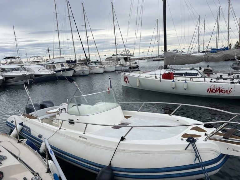 Yacht hire Cogolin cheap Tempest 900 WA