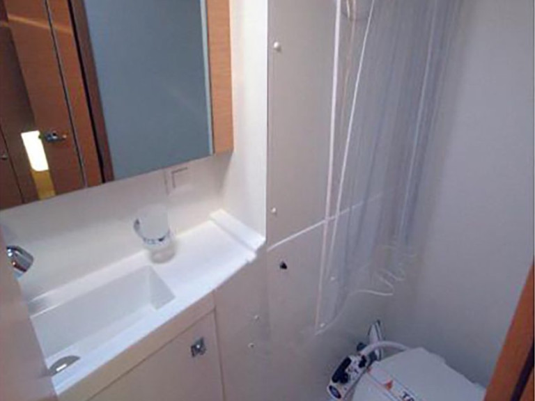 Yacht charter Dubrovnik - Lagoon Lagoon 39 on SamBoat