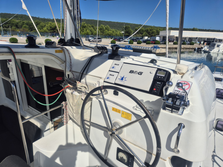 Catamaran to hire Dubrovnik at the best price