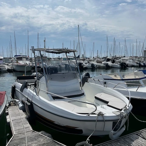 Hire Motorboat with or without skipper Bénéteau Pornichet