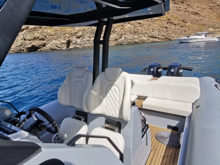 ZEN MARINE ZEN 39 charter bareboat or skippered in  Adámas