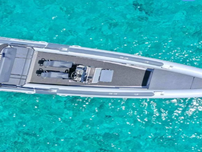 Fost Obsession 8,60 charter bareboat or skippered in  Adámas