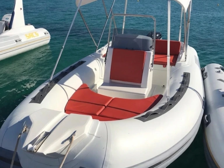 Magnus magnus 5.80 charter bareboat or skippered in  Porto Rotondo