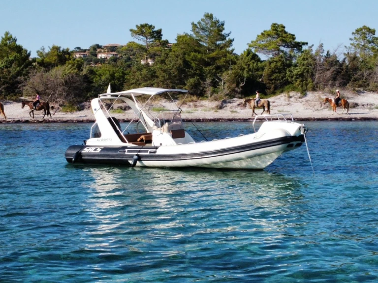 Yacht hire Bonifacio cheap Sacs S 680