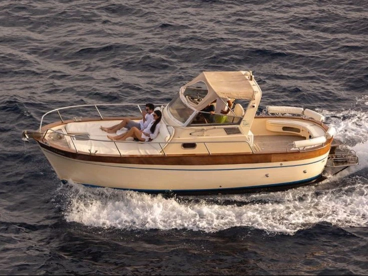 Hire Motorboat with or without skipper Tecnonautica Sorrento