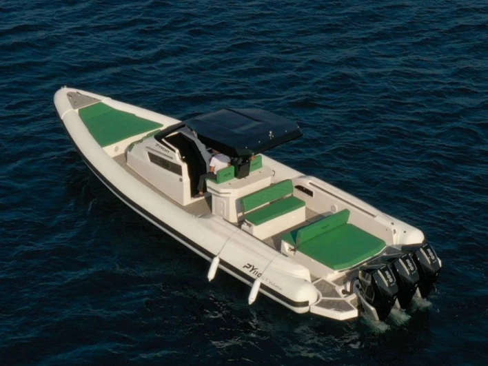 Panamera PY 110 GT VELOCE  charter bareboat or skippered in  Capri