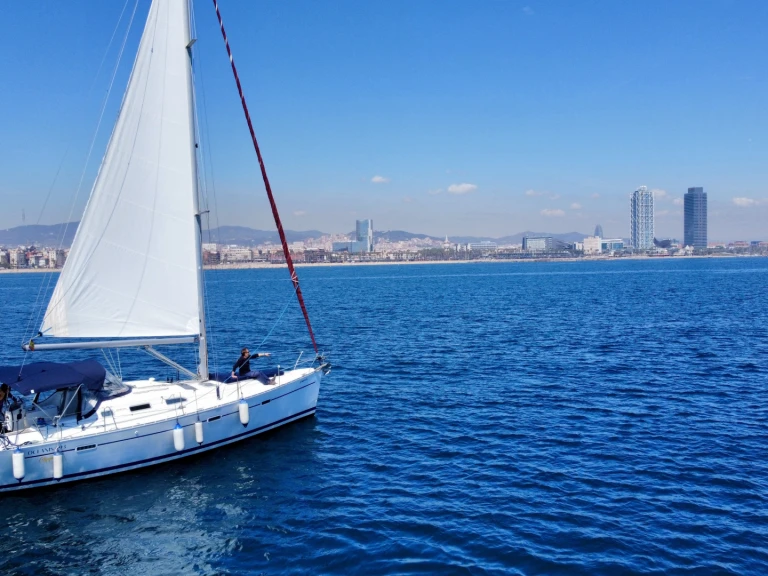 Yacht charter Barcelona - Bénéteau Oceanis 393 Clipper on SamBoat