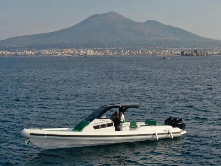RIB hire in Capri - Panamera PY 110 GT VELOCE 
