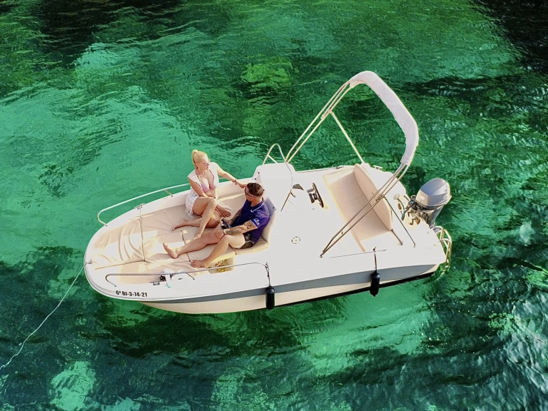 Yacht charter Sant Antoni de Portmany - Nuva Nuva M6 Open on SamBoat