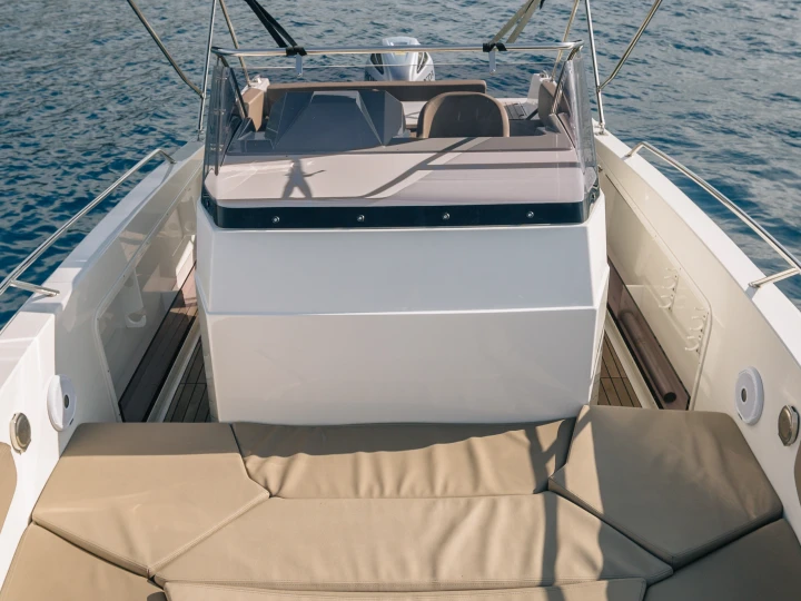 Hire Motorboat Atlantic with a boat licence