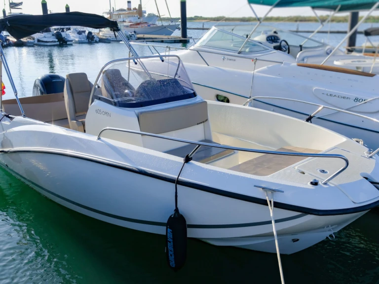 Motorboat hire in Cambrils - Quicksilver Activ 605 Open