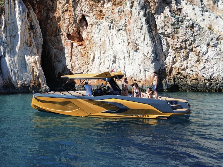 Hire Motorboat with or without skipper Alesta Marine Split