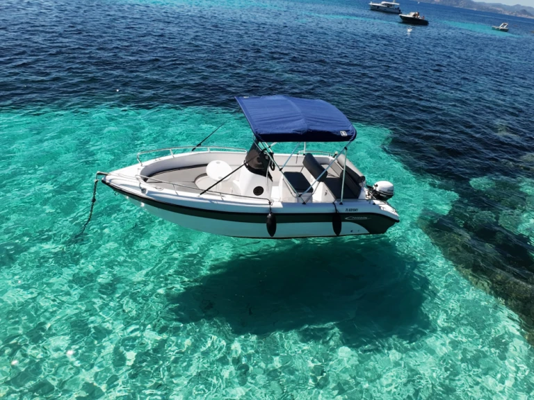 Motorboat hire in Mandelieu-la-Napoule - Poseidon BlueWater 170