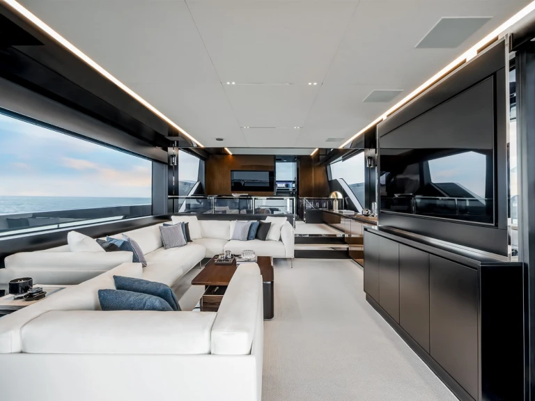 Luxury Yacht hire in Dubai Marina - Riva Riva 82 Diva